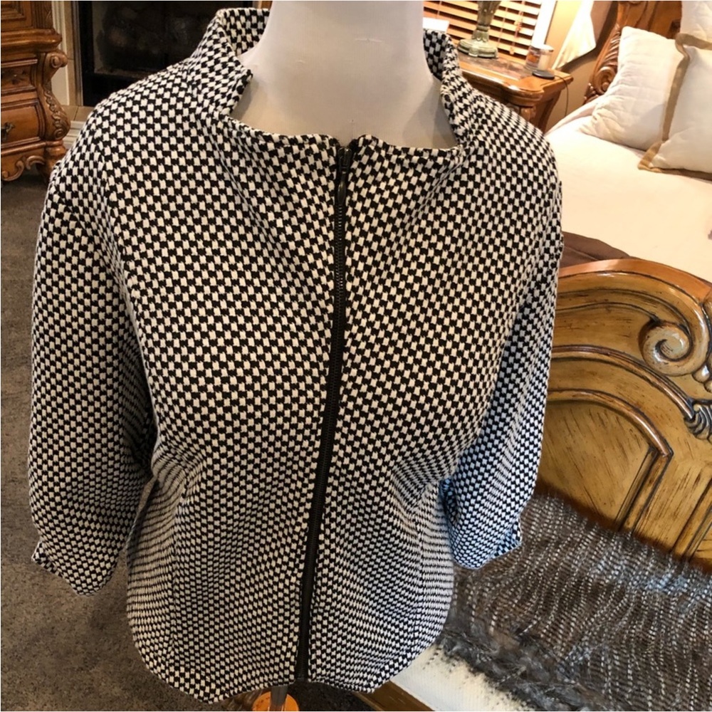 🌸Torrid Black & White Check Jacket Size 3X